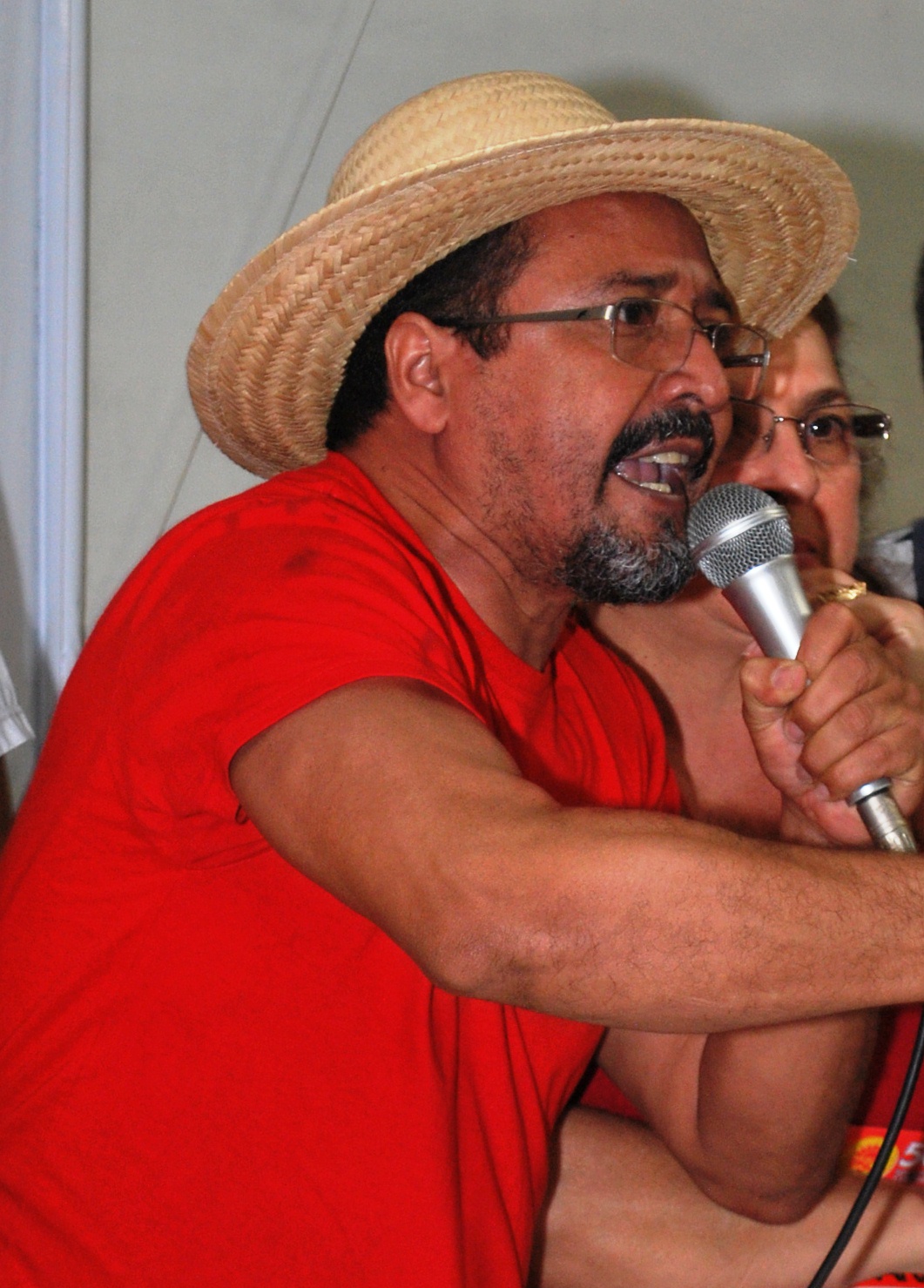 <b>Marco Carrera</b>, pré-candidato do PSOL ao governo do estado. - marco-carrera-psol-1_j-siqueira1
